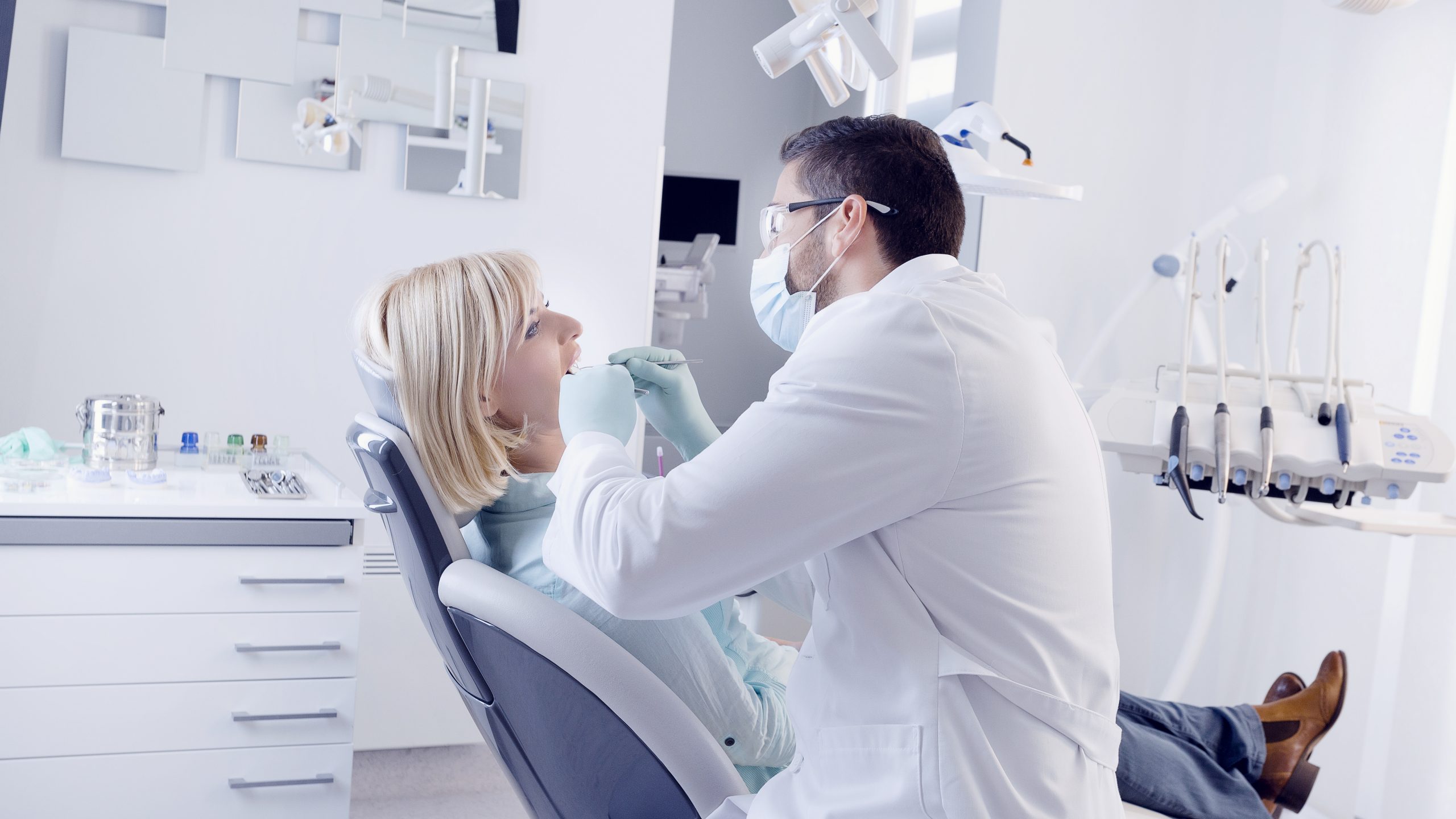 Dentist in East Chicago, IN